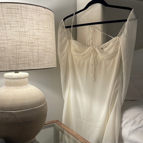 House of cb ivory baby doll dress - Picture 5 of 8